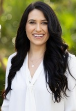 Ela Sulstarova Photo